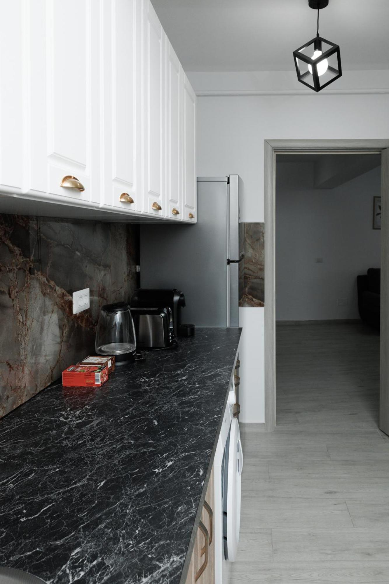 Cozy Aparthotel K Suceava Eksteriør billede